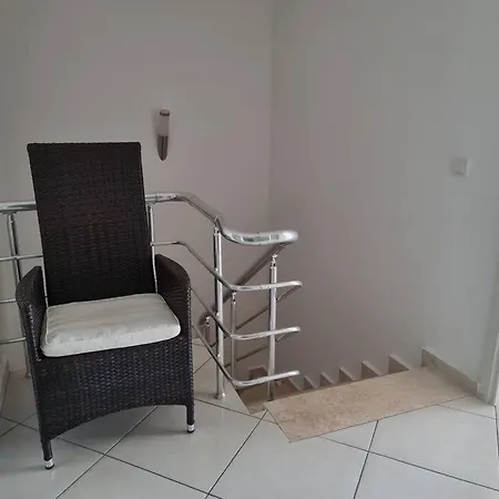 Apartment Scenic Sea View 500m To Beach